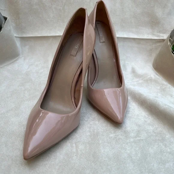 Aldo nude colored patent pumps - Picture 3 of 5
